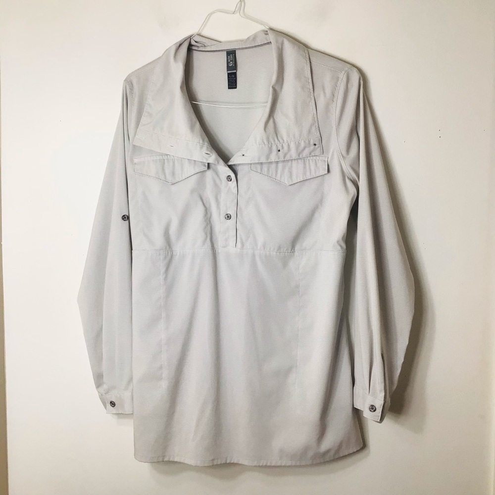 Mountain Hardware jacket women large 1/4 button large grey water resistant out